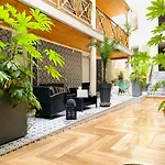 Hotel Clairefontaine