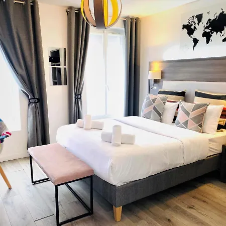 Hotel Clairefontaine Parigi