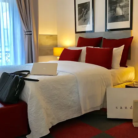 Clairefontaine Hotel